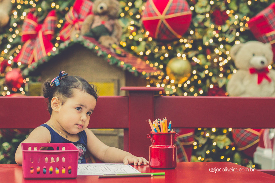 fotografia infantil porto alegre praia de belas menina na decoração natal