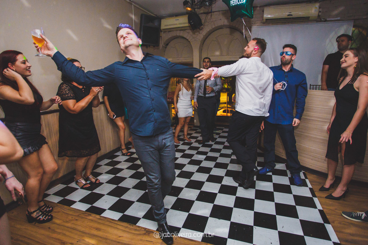 pista de dança formatura porto alegre amigos dançam