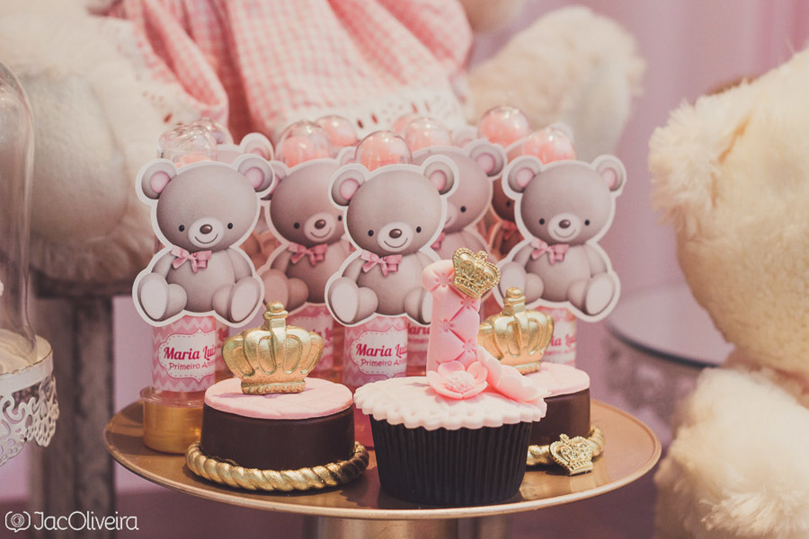 detalhe decoração ursas rosa cupcake decorado pasta americana bah festas