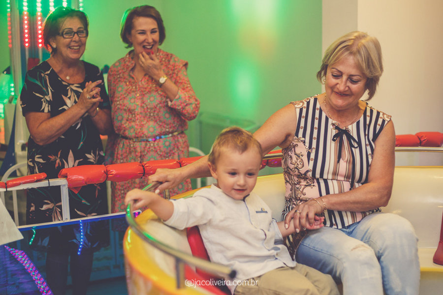 fotógrafa em porto alegre festa infantil fotos espontaneas com avós