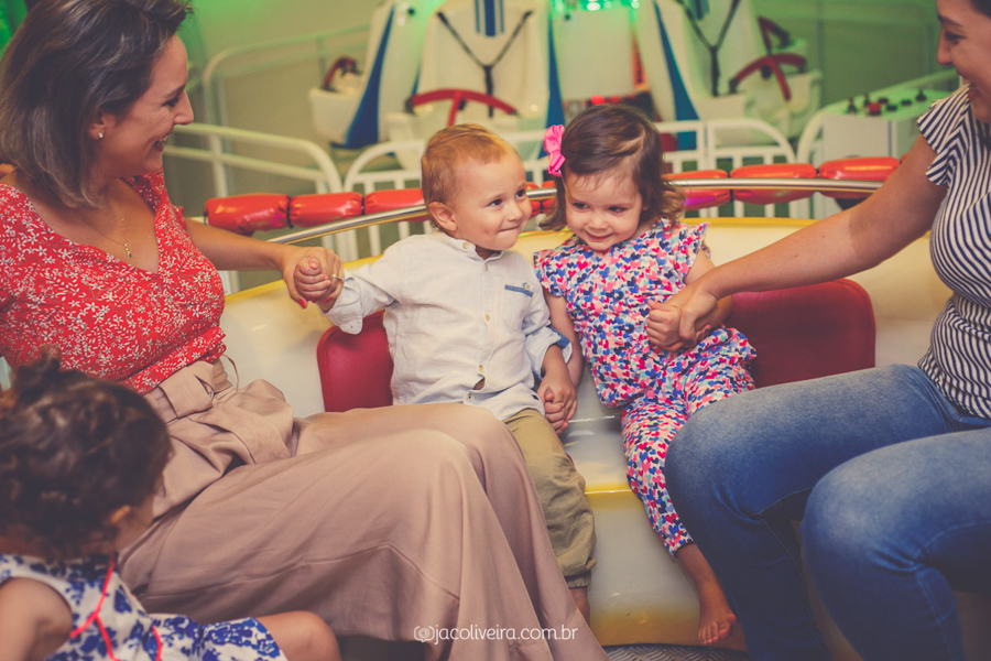 gira gira festa infantil porto alegre crianças e mães