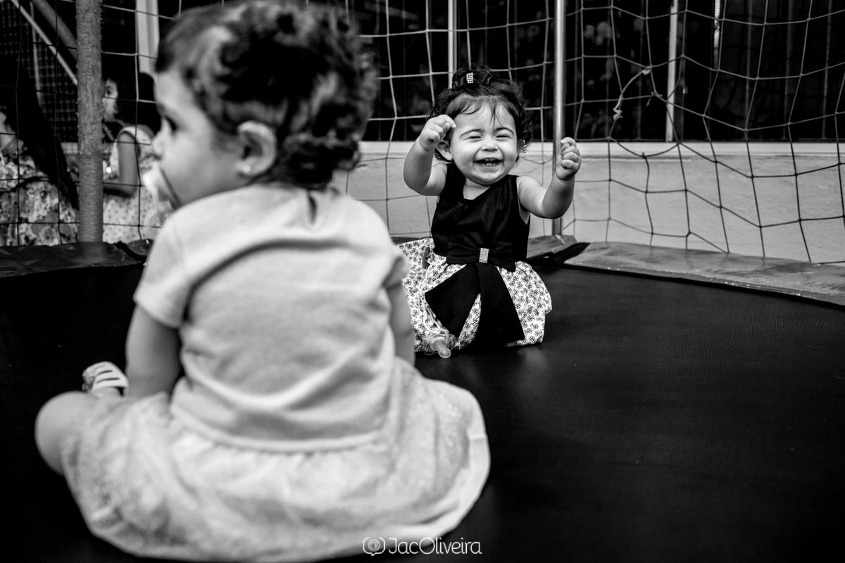 meninas na cama elastica bebês em festa de 1 ano porto alegre