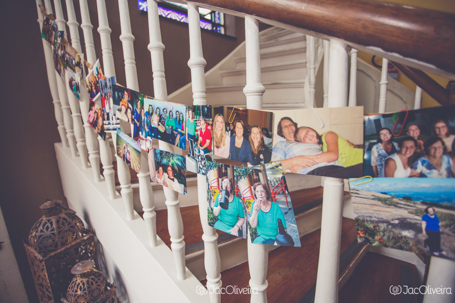 varal de fotos na escada house café bistrô local para aniversário porto alegre