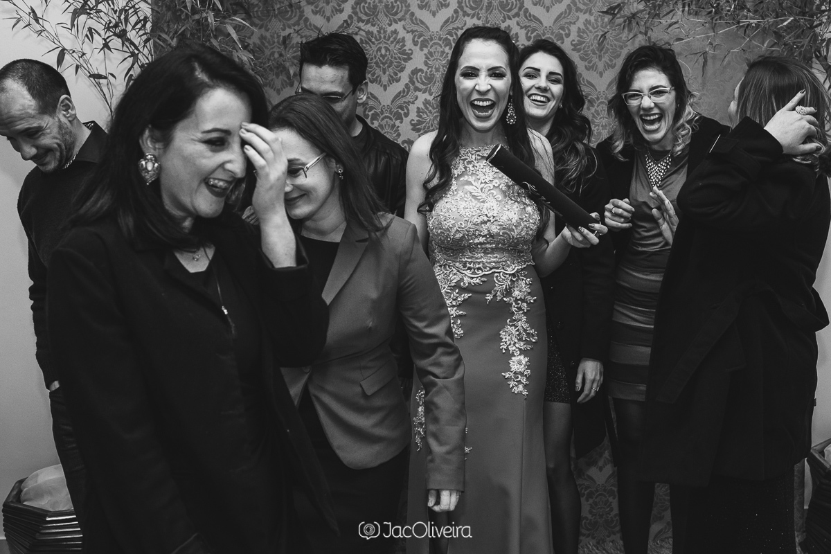 fotografia de formatura grupo de amigos com formanda em novo hamburgo