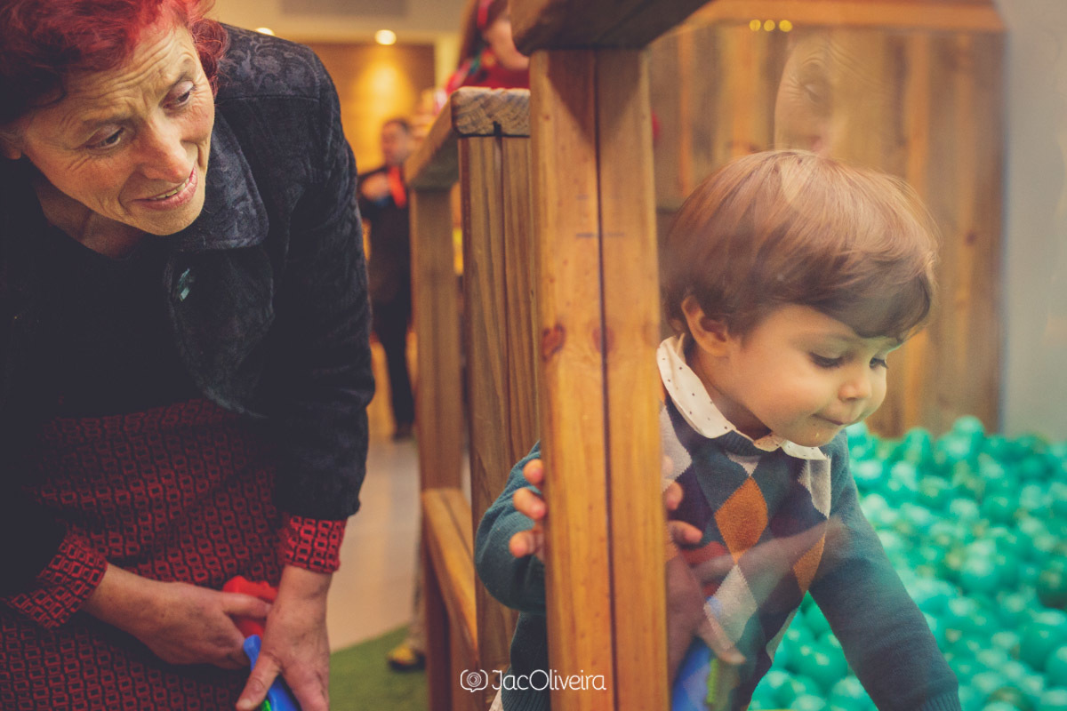 fotografia infantil porto alegre babá e menino 2 anos no aniversário