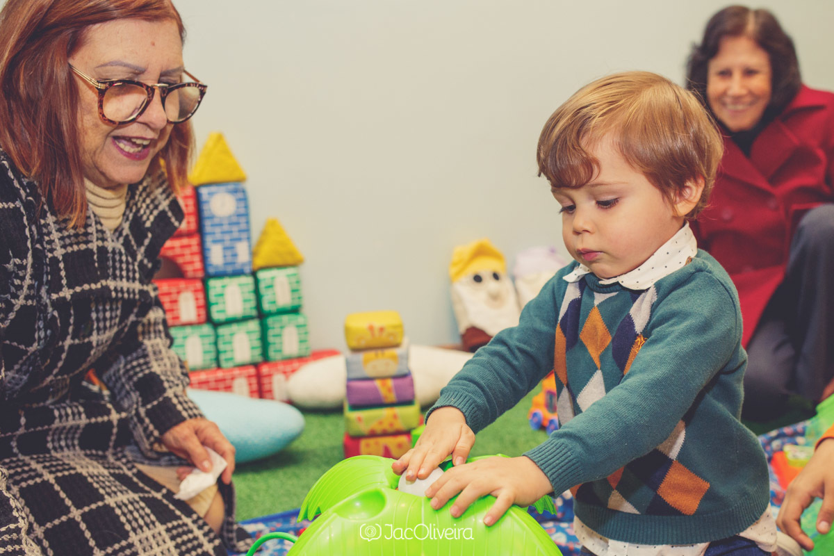 fotografia aniversário infantil porto alegre menino com as avós