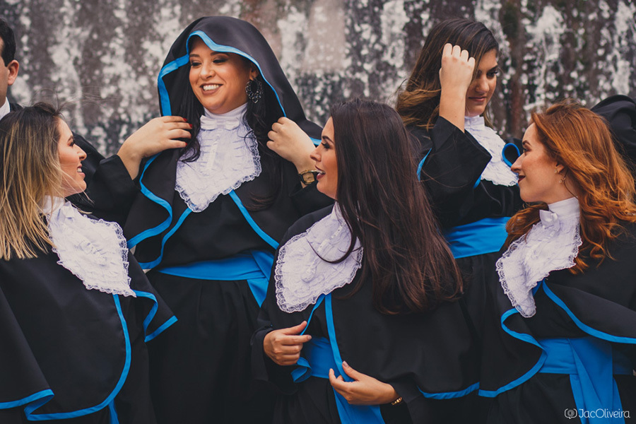 fotógrafo em porto alegre formatura engenharias prova de toga faixa azul 2018