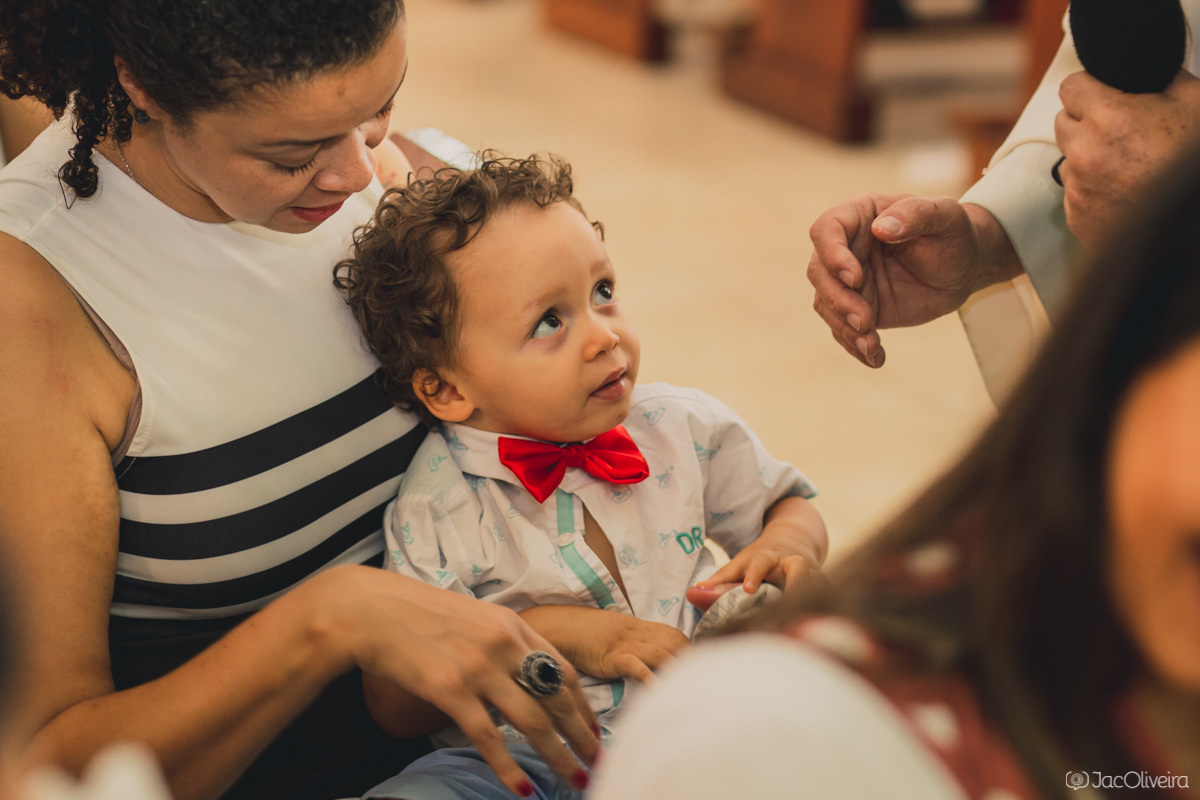 batismo igreja sao francisco menino recebe benção
