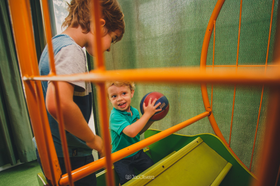 casa de festas com brinquedos para aniversario de menino em porto alegre; megafesta garden