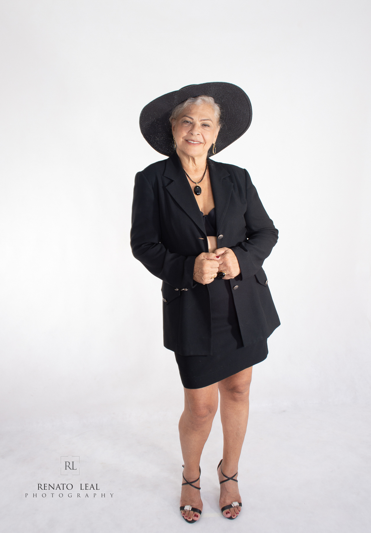 ator; book comercial, 