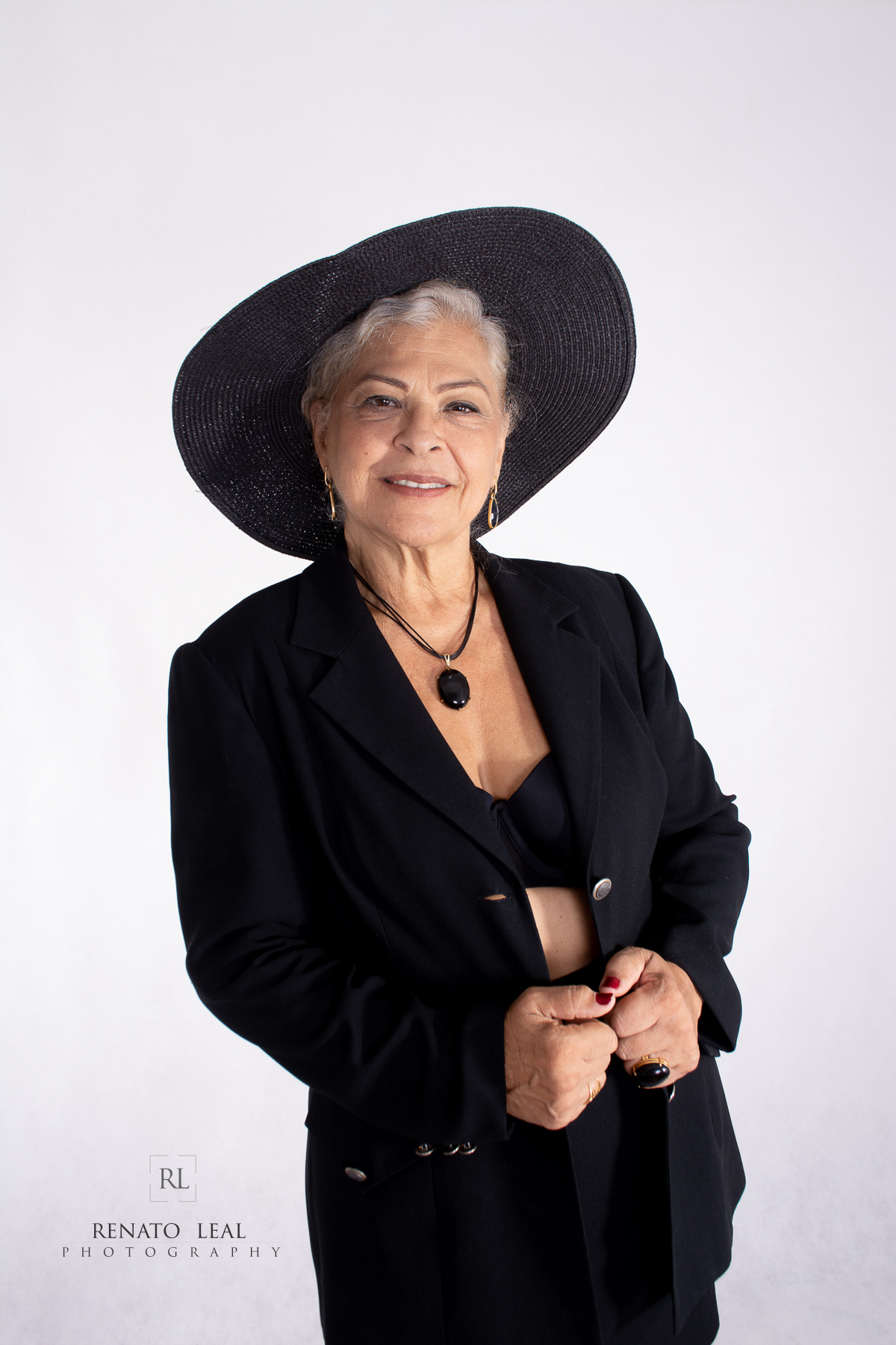 ator; book comercial, 