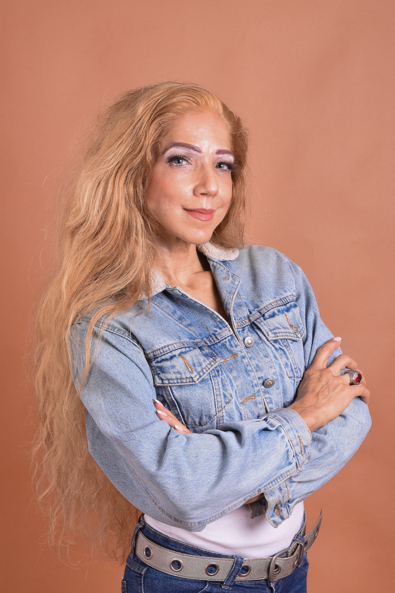 Artista, cantora, ensaio profissional