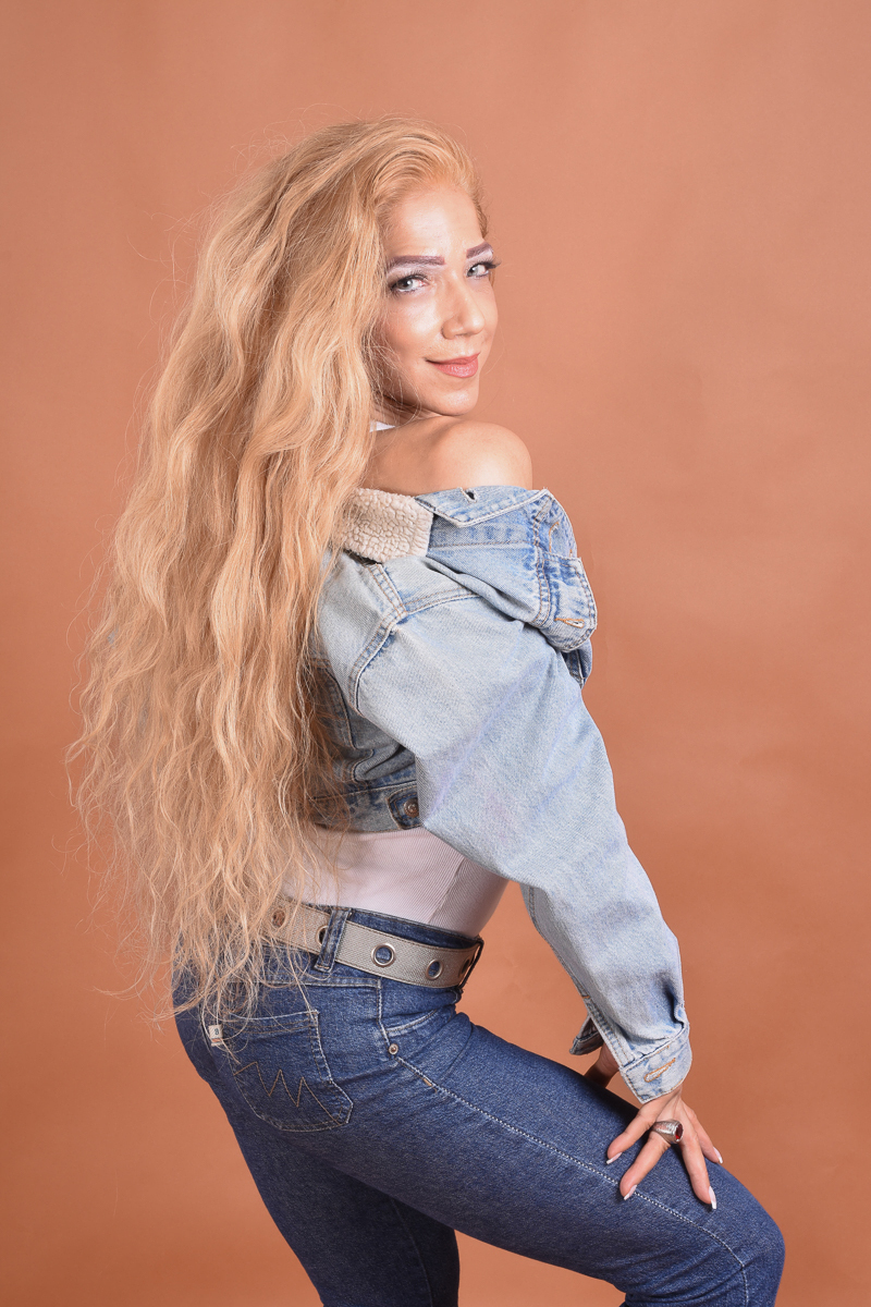 Artista, cantora, ensaio profissional