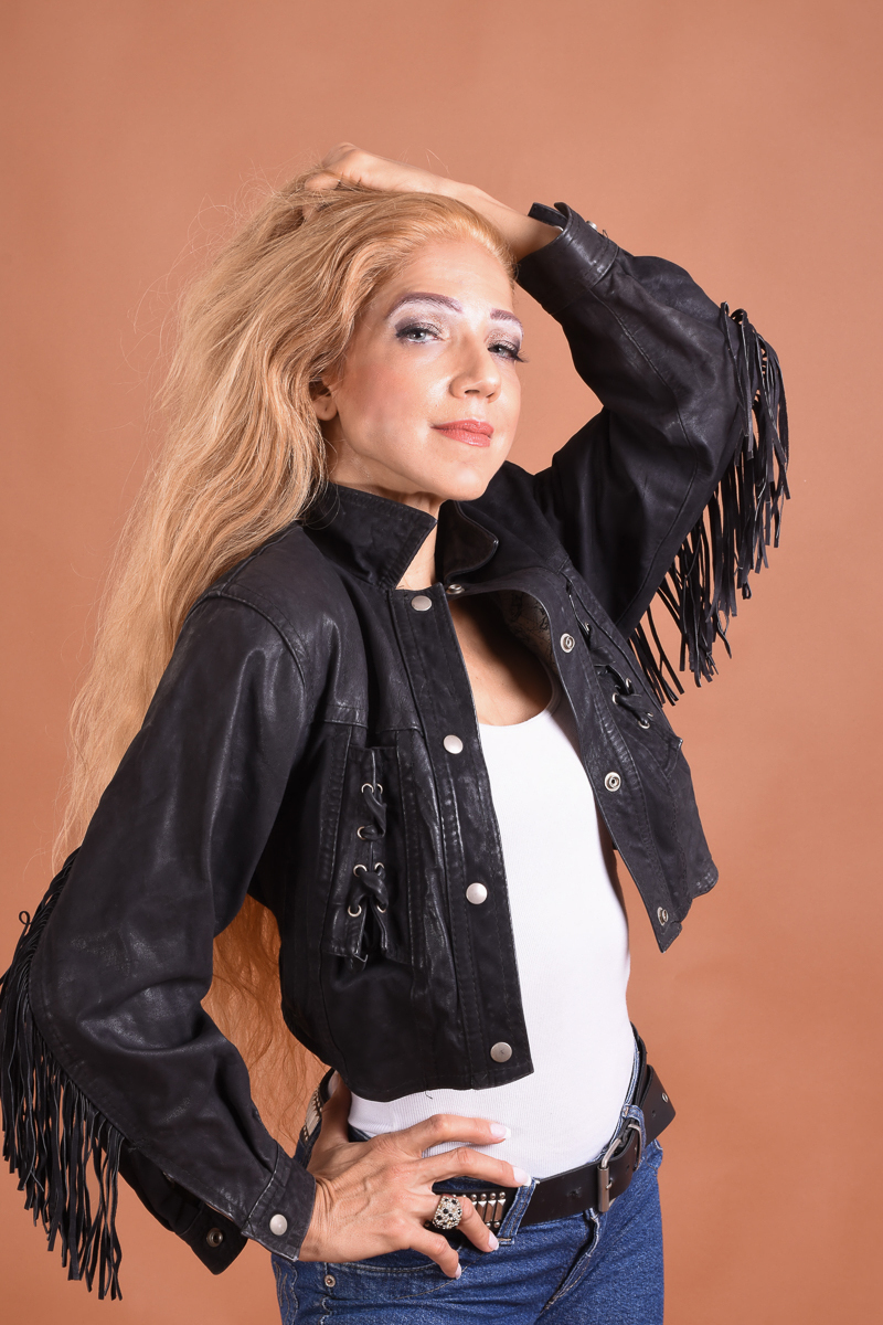 Artista, cantora, ensaio profissional