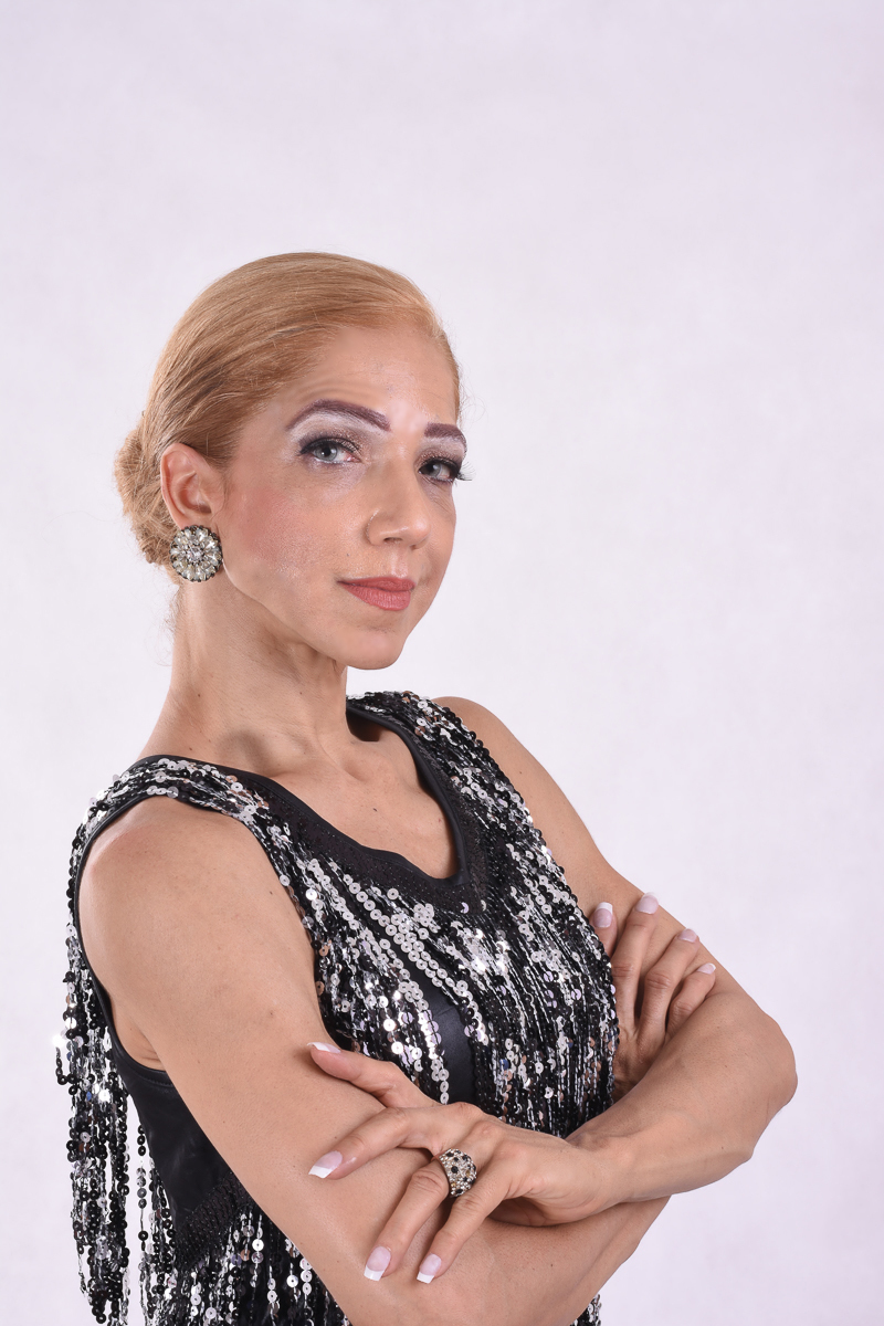 Artista, cantora, ensaio profissional