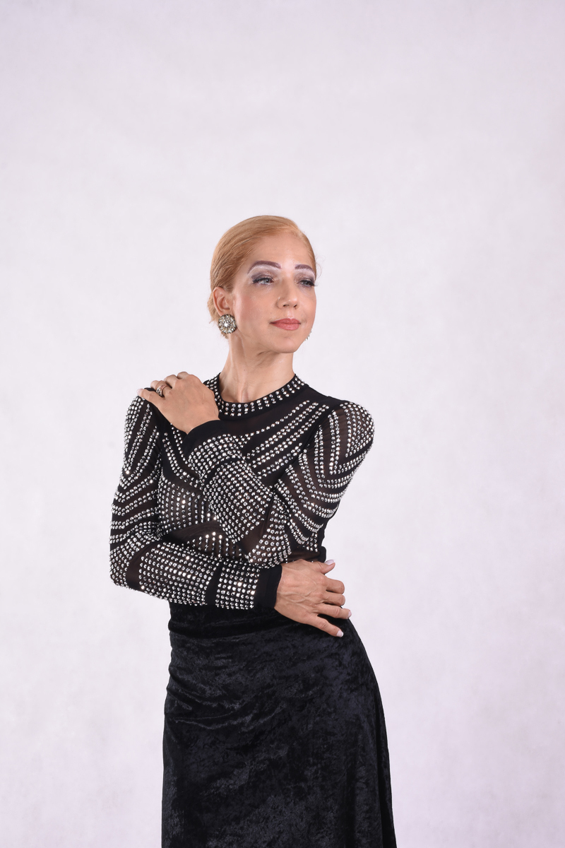 Artista, cantora, ensaio profissional