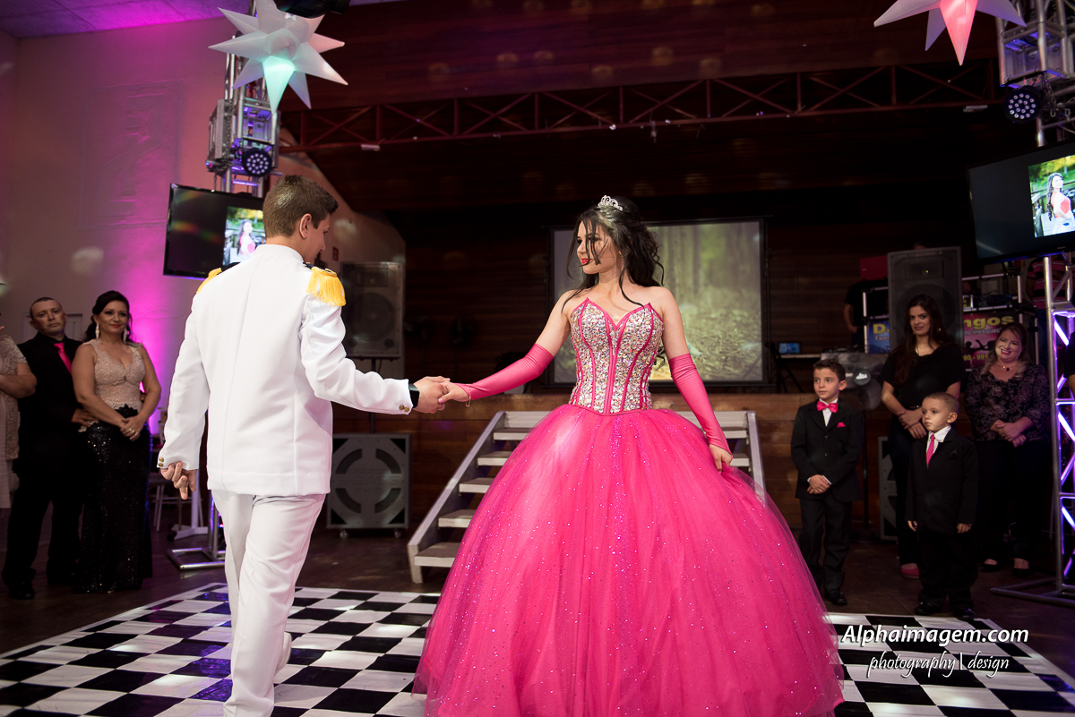 fotos-debutante-leticia=rayane-ponte-preta-barra-bonita-sp