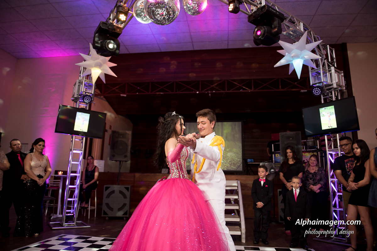 fotos-debutante-leticia=rayane-ponte-preta-barra-bonita-sp