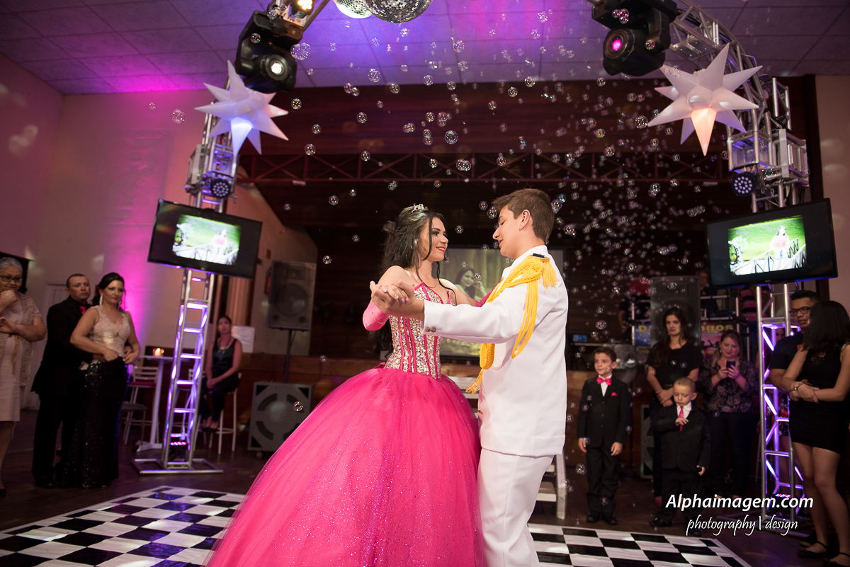 fotos-debutante-leticia=rayane-ponte-preta-barra-bonita-sp