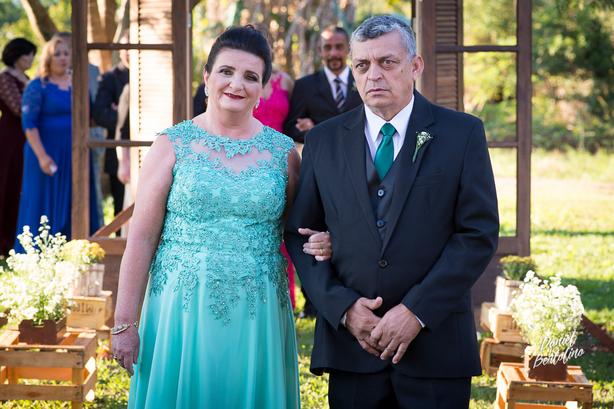 marcos-gabriel-pessoa-da-silva-e-debora-gomes-de-sousa-casamento-tuiuiu-barra-bonita