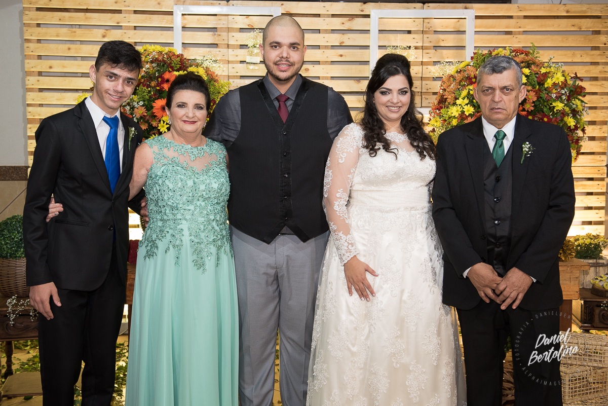 marcos-gabriel-pessoa-da-silva-e-debora-gomes-de-sousa-casamento-tuiuiu-barra-bonita