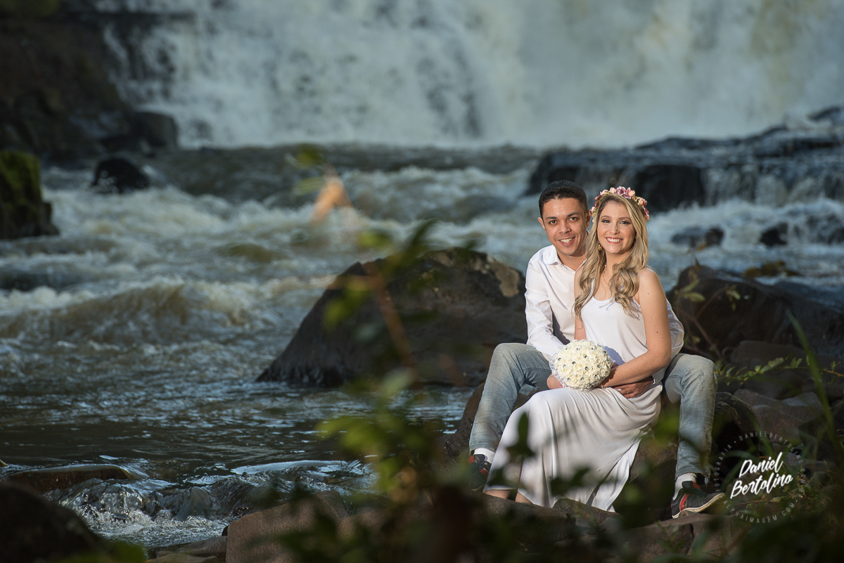 ensaio-fotográfico-pré-casamento-dani-diego-em-brotas