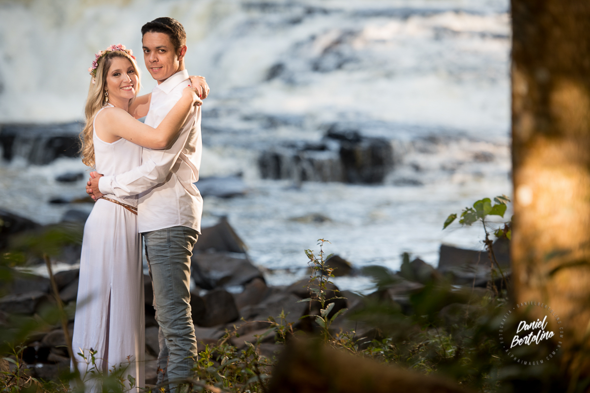 ensaio-fotográfico-pré-casamento-dani-diego-em-brotas