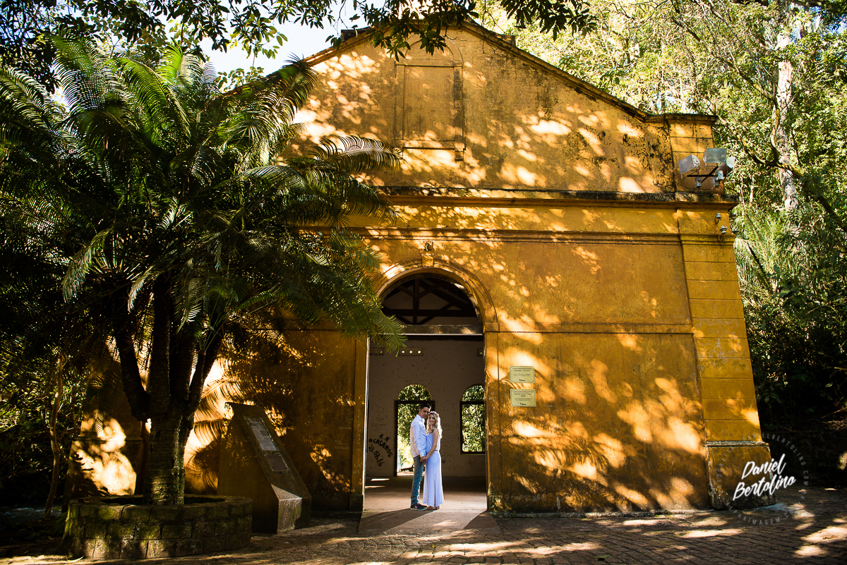 ensaio-fotográfico-pré-casamento-dani-diego-em-brotas