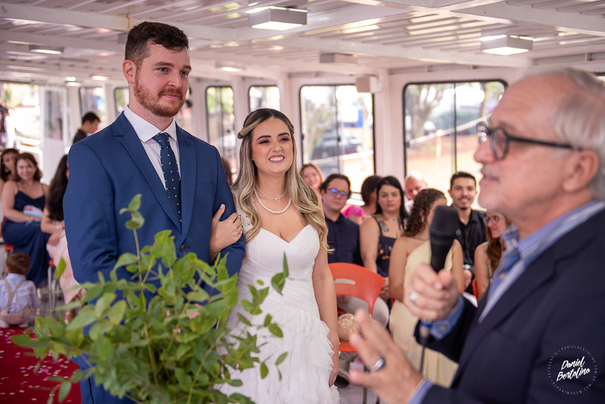 CASAMENTO BARCO XUMBURI HOTEL BARRA BONITA - GUILHERME E RAQUEL