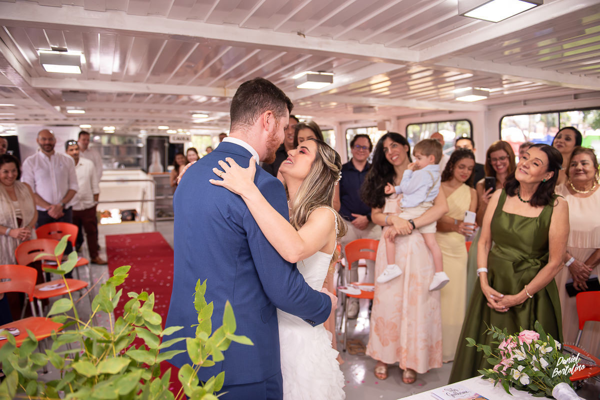 CASAMENTO BARCO XUMBURI HOTEL BARRA BONITA - GUILHERME E RAQUEL