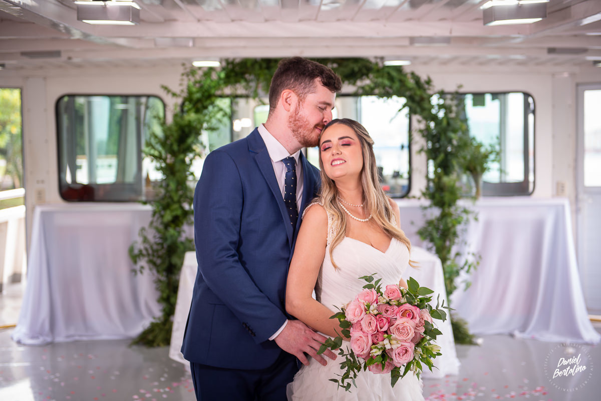 CASAMENTO BARCO XUMBURI HOTEL BARRA BONITA - GUILHERME E RAQUEL