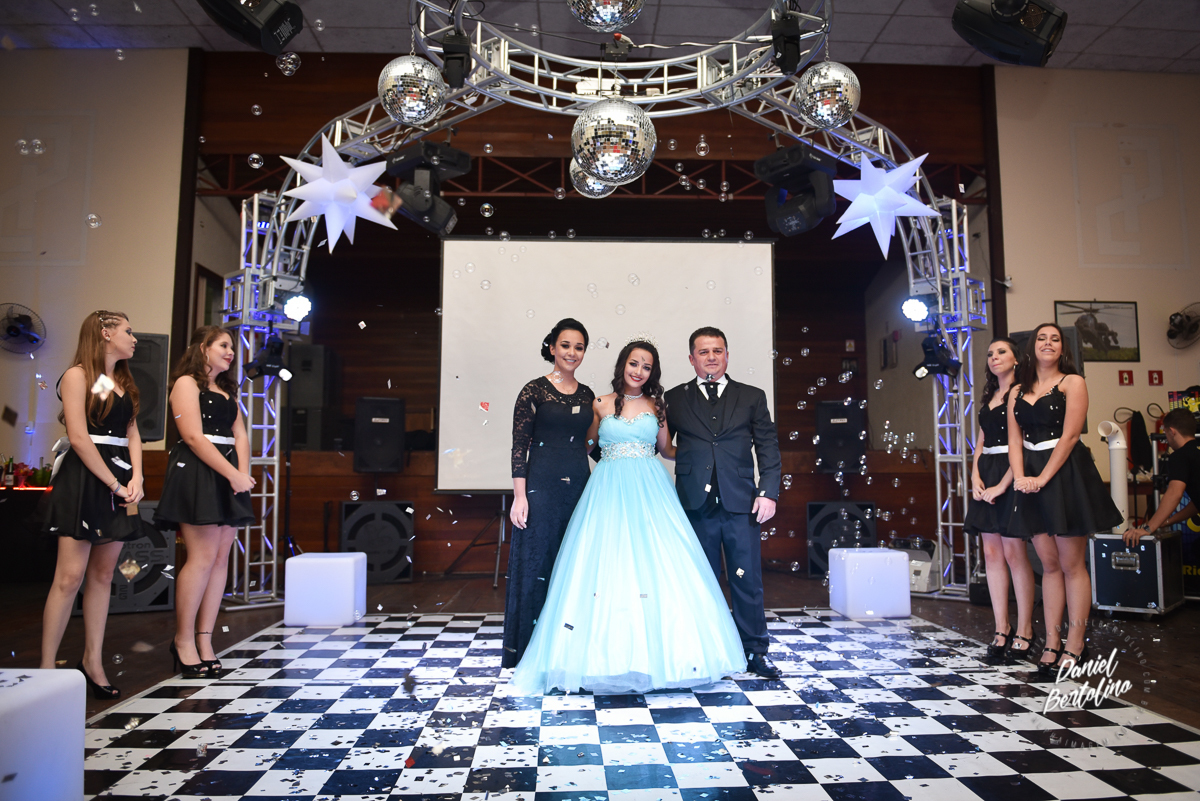 fotos-debutante-sara-honorato-barra-bonita-sp