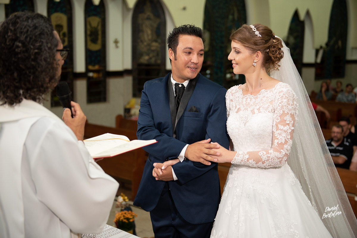 fotógrafo-barra-bonita-casamento-milena-e-maicon-igreja-matriz-de-sao-joaquim-de-igaracu-do-tiete