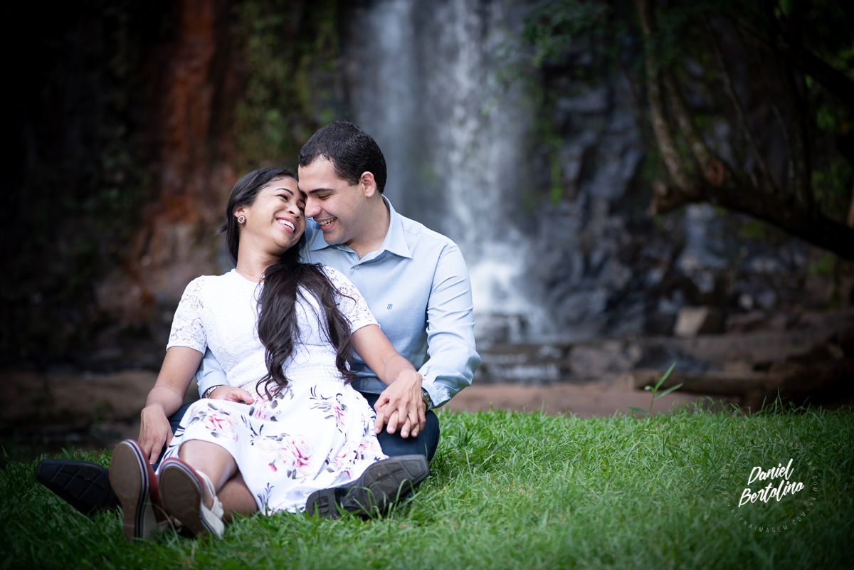 fotógrafo-barra-bonita-ensaio-em-brotas-casal-thais-cordeiro-de-souza-e-silmar-torqueti-pousada-miragua-refugios