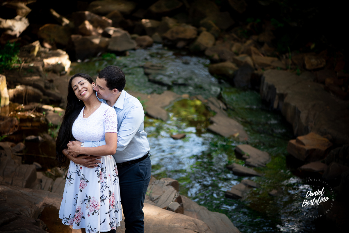 fotógrafo-barra-bonita-ensaio-em-brotas-casal-thais-cordeiro-de-souza-e-silmar-torqueti-pousada-miragua-refugios