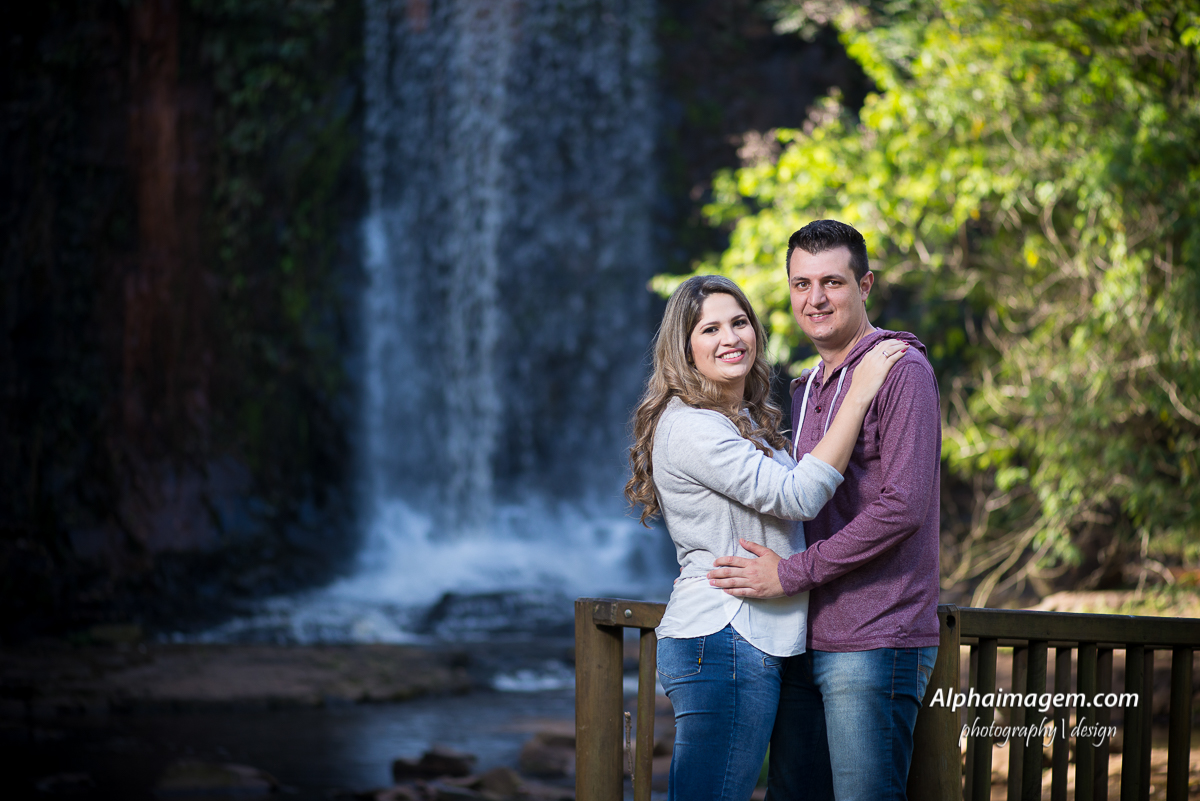 Ensaio realizado na cidade de Brotas - SP com o casal Rafael Meneghelli Júnior e Gabrieli Damada.
