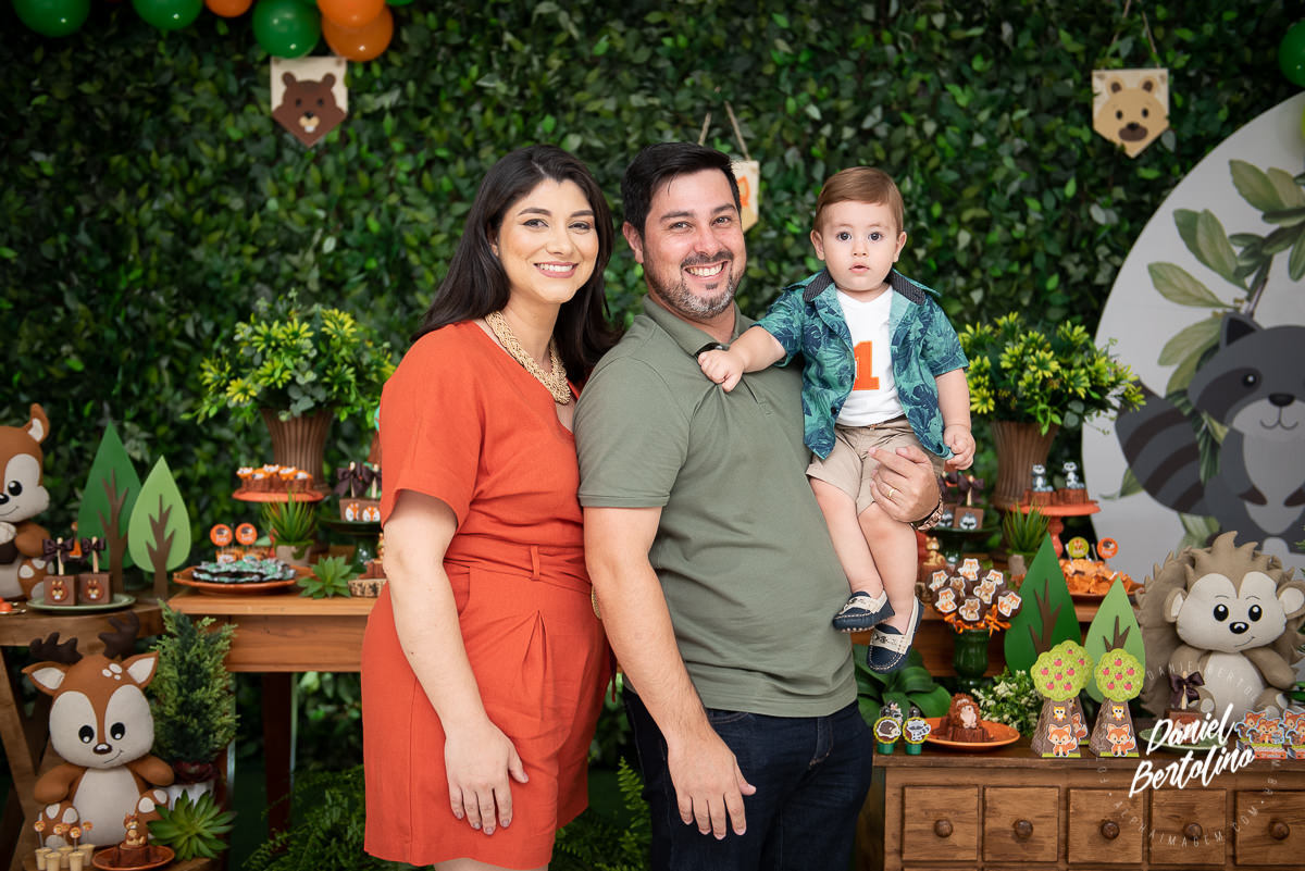 Aniversário de 1 aninho de Lucas, com a alegria dos familiares e papais a festa foi realizada no Silvia Fest em Barra Bonita.