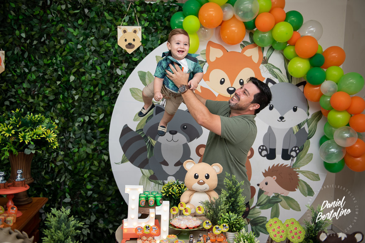 Aniversário de 1 aninho de Lucas, com a alegria dos familiares e papais a festa foi realizada no Silvia Fest em Barra Bonita.