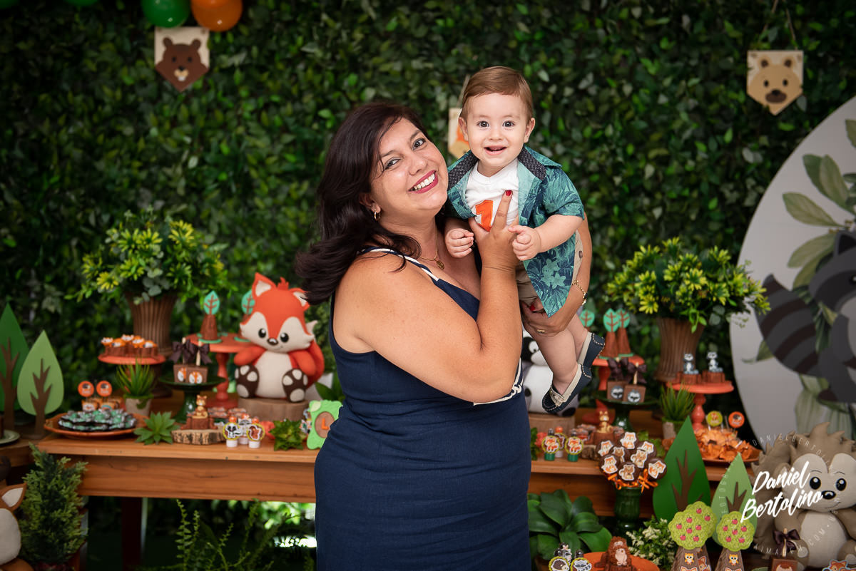 Aniversário de 1 aninho de Lucas, com a alegria dos familiares e papais a festa foi realizada no Silvia Fest em Barra Bonita.