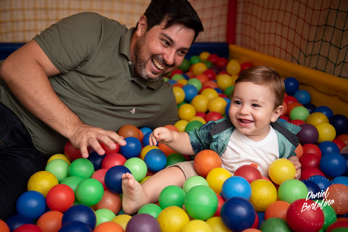 Aniversário de 1 aninho de Lucas, com a alegria dos familiares e papais a festa foi realizada no Silvia Fest em Barra Bonita.
