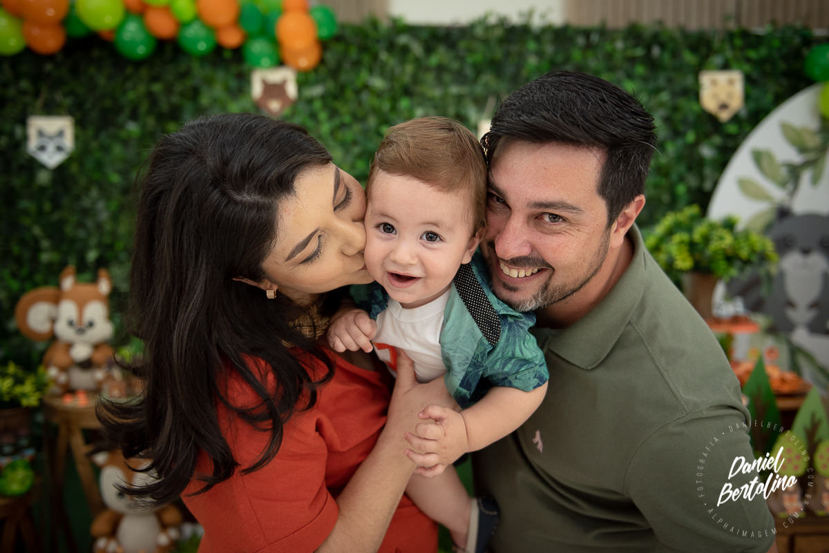 Aniversário de 1 aninho de Lucas, com a alegria dos familiares e papais a festa foi realizada no Silvia Fest em Barra Bonita.