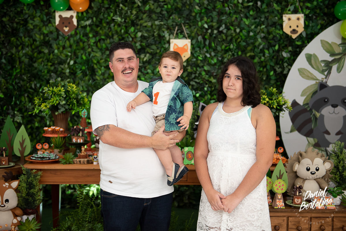 Aniversário de 1 aninho de Lucas, com a alegria dos familiares e papais a festa foi realizada no Silvia Fest em Barra Bonita.