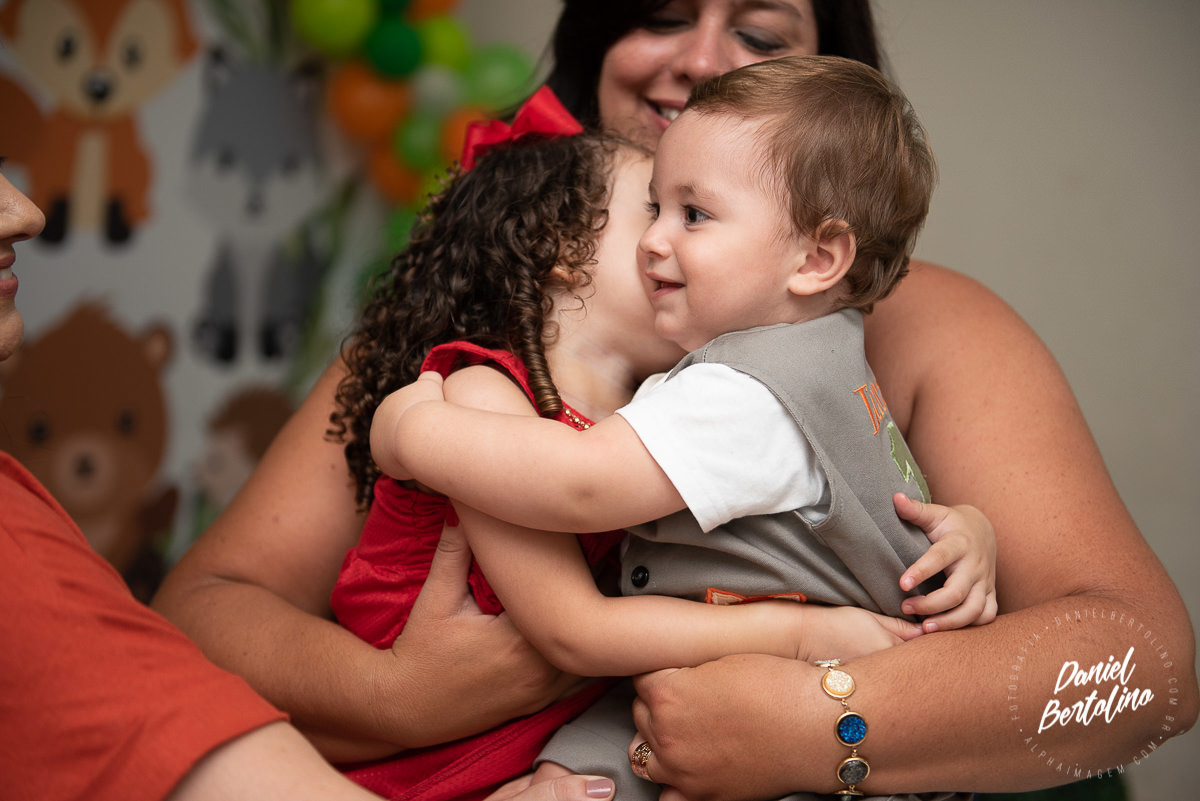 Aniversário de 1 aninho de Lucas, com a alegria dos familiares e papais a festa foi realizada no Silvia Fest em Barra Bonita.