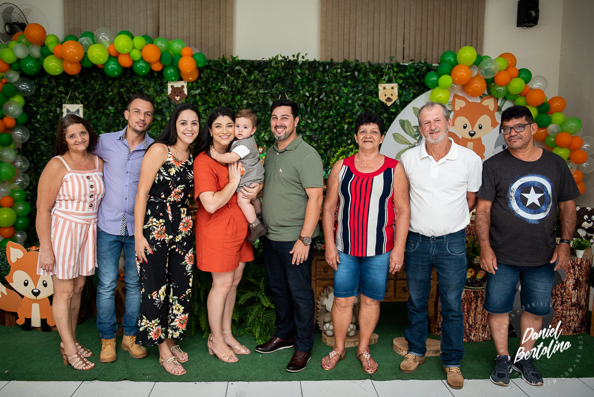Aniversário de 1 aninho de Lucas, com a alegria dos familiares e papais a festa foi realizada no Silvia Fest em Barra Bonita.