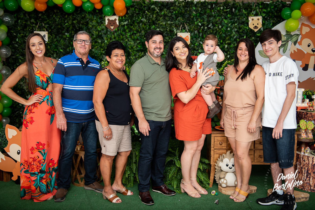 Aniversário de 1 aninho de Lucas, com a alegria dos familiares e papais a festa foi realizada no Silvia Fest em Barra Bonita.