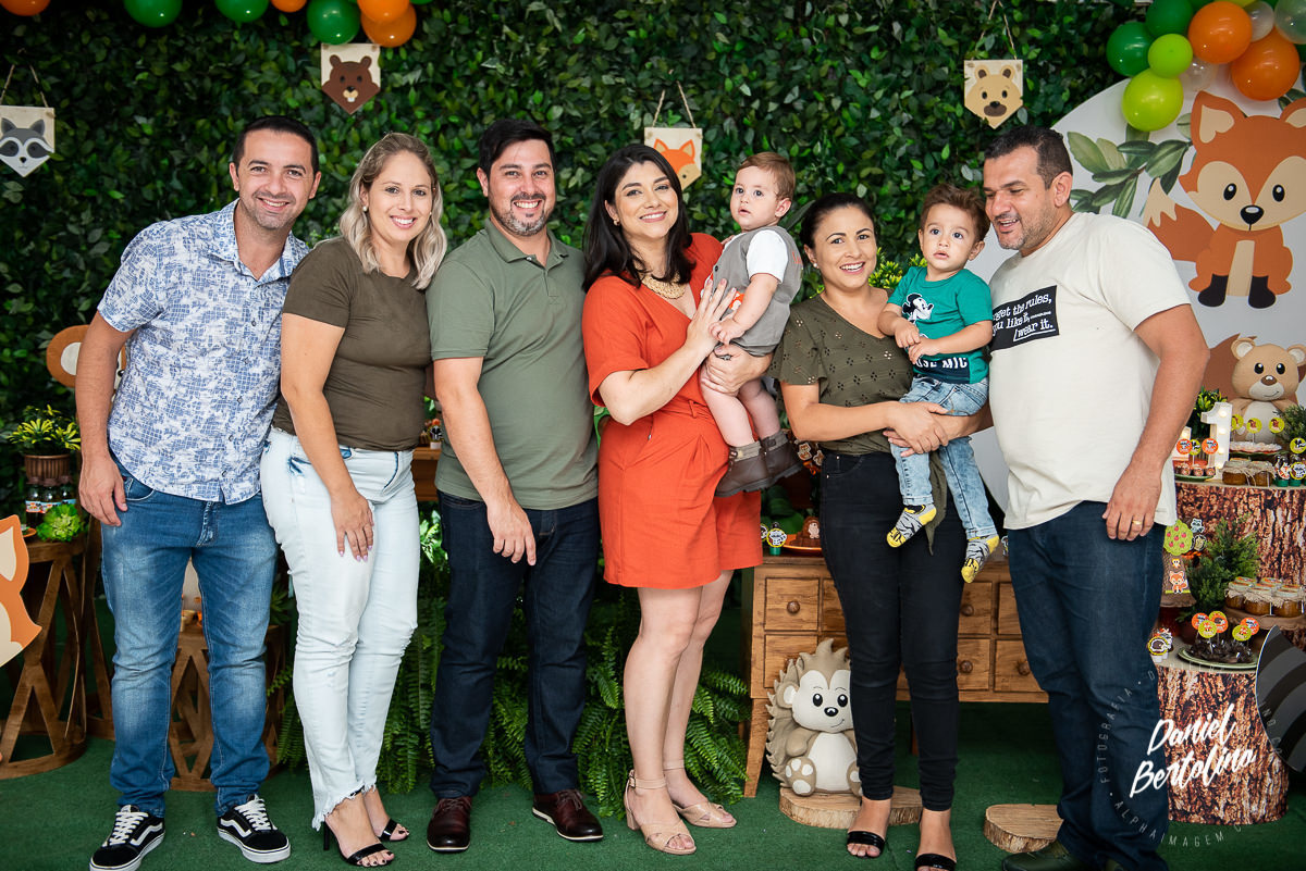 Aniversário de 1 aninho de Lucas, com a alegria dos familiares e papais a festa foi realizada no Silvia Fest em Barra Bonita.