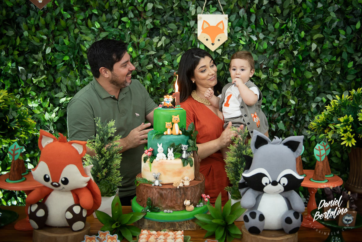 Aniversário de 1 aninho de Lucas, com a alegria dos familiares e papais a festa foi realizada no Silvia Fest em Barra Bonita.