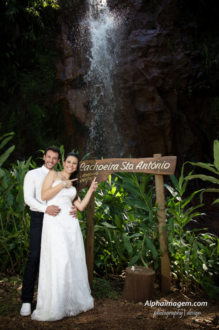 ensaio-fotográfico-Mariana de Souza Périco e Anderson Donizette Cecolim-brotas-recanto-das-cachoeiras