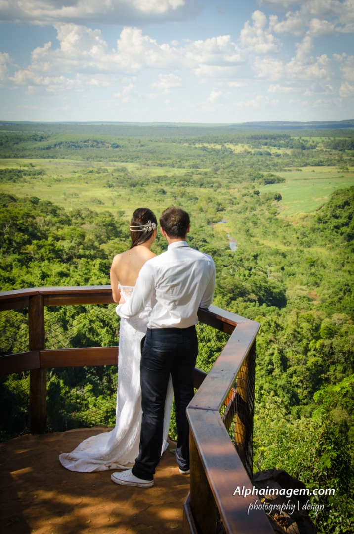 ensaio-fotográfico-Mariana de Souza Périco e Anderson Donizette Cecolim-brotas-recanto-das-cachoeiras