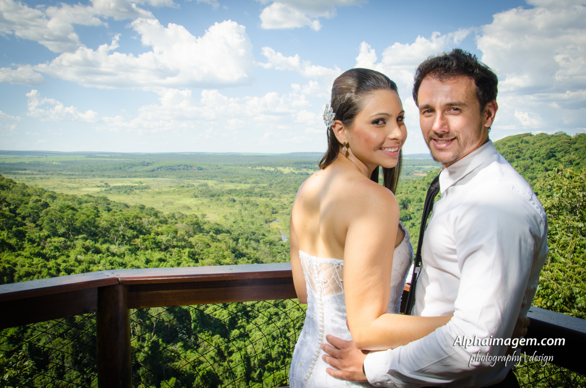 ensaio-fotográfico-Mariana de Souza Périco e Anderson Donizette Cecolim-brotas-recanto-das-cachoeiras